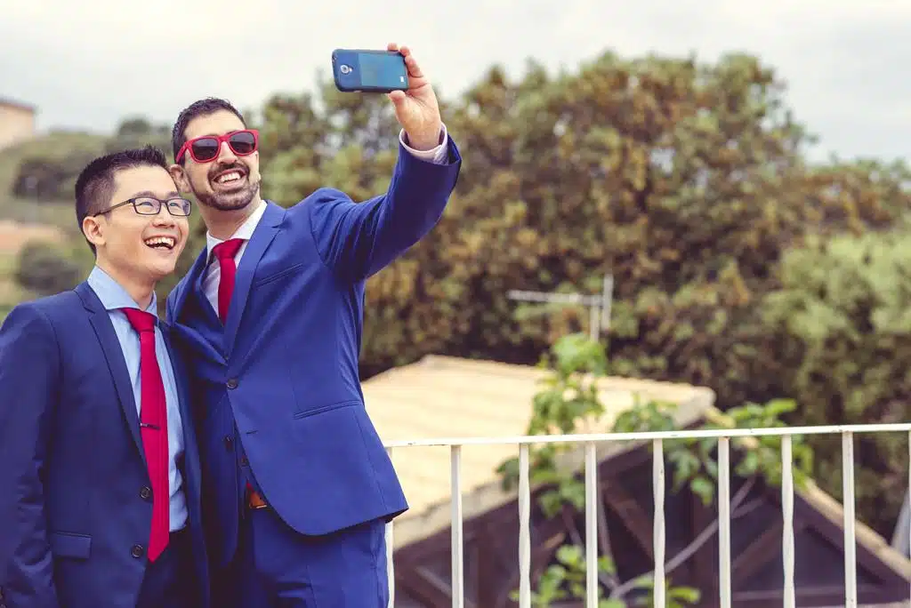 pareja gay selfie