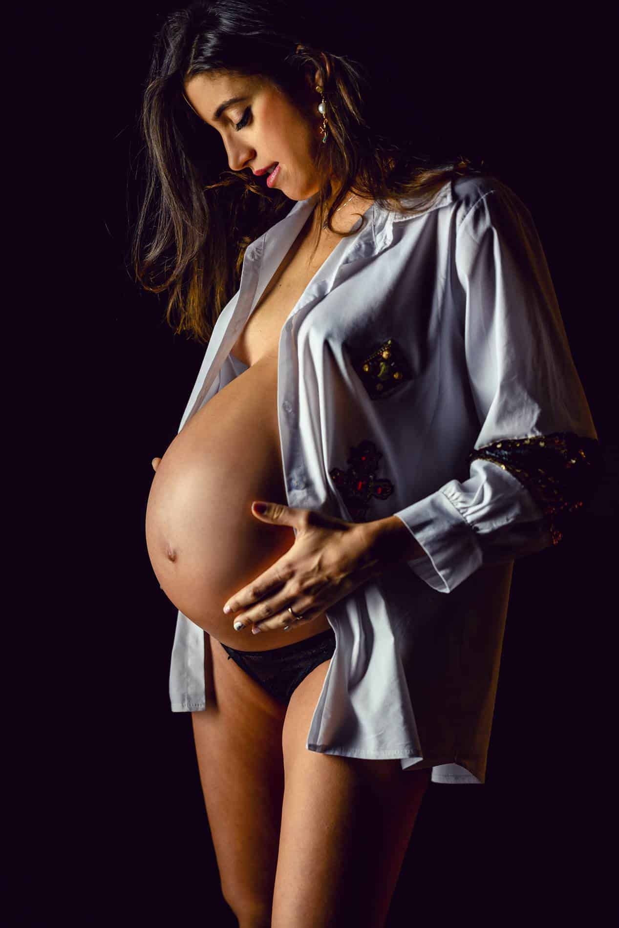 Sesión de fotos para embarazadas - Fotografía premamá - Sesión de fotos para embarazadas - Fotografía premamá -sesión de fotos embarazado desnuda