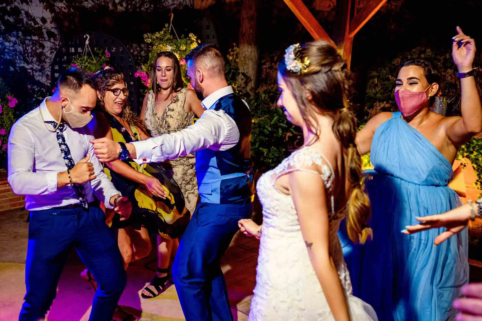 Fiesta y baile en la boda