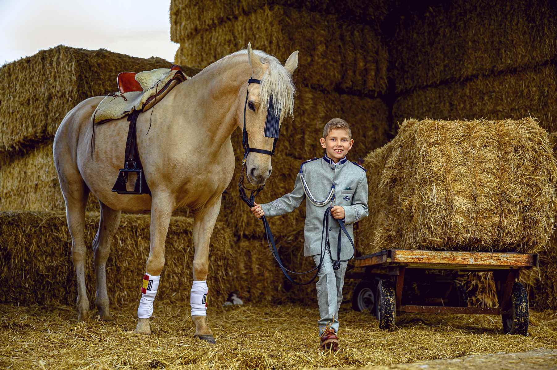 Fotos de Comunión con caballos ❤️ Fotógrafo Comuniones