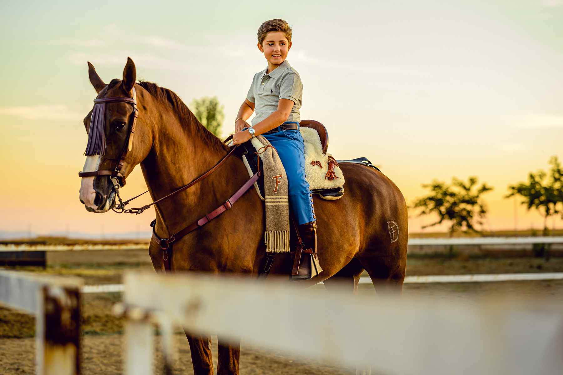 Fotos de Comunión con caballos ❤️ Fotógrafo Comuniones